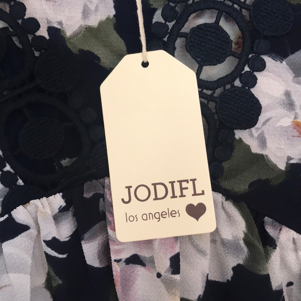 Jodifl Tunic - Picture 6 of 9